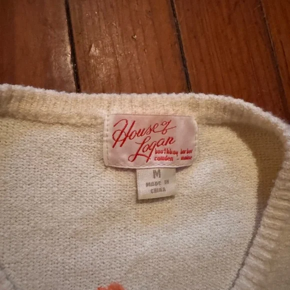 The House of Logan mid-coast Maine boutique embroidered sweater - Picture 7 of 11